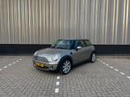 Mini One (r56) 1.4 95pk 2009 | Airco | Trekhaak | LM Wielen, Auto's, Voorwielaandrijving, 4 stoelen, Origineel Nederlands, Bedrijf