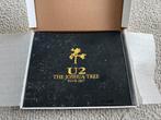 Limited Edition U2 Joshua Tree Tour VIP Book + harmonica, Ophalen of Verzenden, Zo goed als nieuw, Fotografen