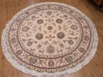 Vintage handgeknoopt perzisch tapijt tabriz rond 210