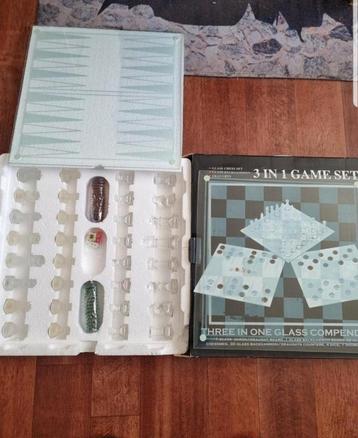 3 in1 game set van glas bieden Zie foto's beschikbaar voor biedingen