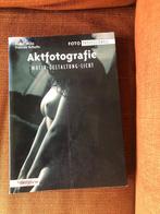 Fotoboek Aktfotografie - Roger Hicks , Frances Schultz, Ophalen of Verzenden, Fotografen, Roger Hicks
