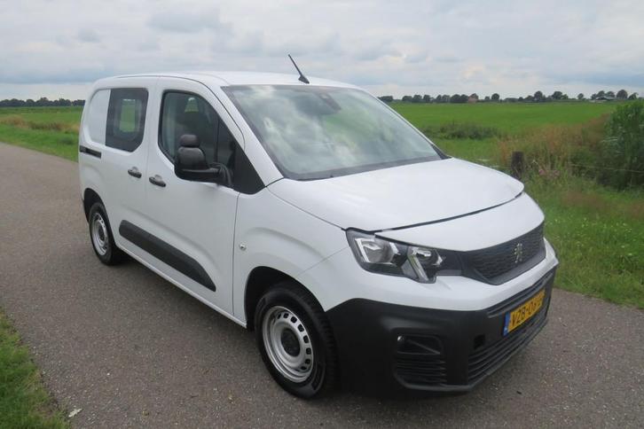 Peugeot Partner 1.5 HDi Airco Navigatie Schuifdeur 2023-10 7, Auto diversen, Schadeauto's, Peugeot, Handgeschakeld, Diesel, Overige carrosserieën