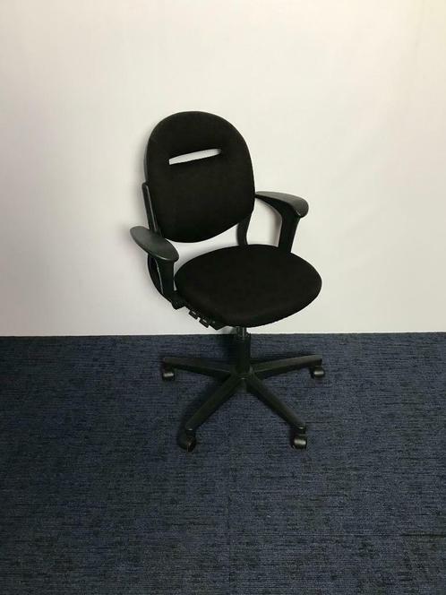 36 x Bureaustoel Ahrend 220, nieuw zwart gestoffeerd, Huis en Inrichting, Bureaustoelen, Gebruikt, Bureaustoel, Zwart, Ergonomisch