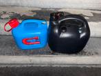 2 Benzine jerrycans: 5 en 10 liter, Auto diversen, Jumpstarters, Ophalen, Zo goed als nieuw