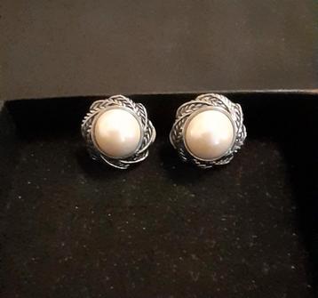Vintage Oorclips - Stijlvol en Elegant beschikbaar voor biedingen