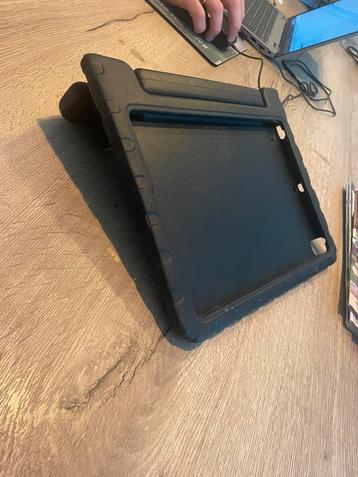 Tablethoes tabletcover standaary tablet ipad beschikbaar voor biedingen