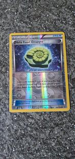 Helix Fossil Omanyte Reverse Holo-  102/124 Fates Collide, Hobby en Vrije tijd, Verzamelkaartspellen | Pokémon, Ophalen of Verzenden