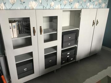 Bijzonder dressoir van Combitex beschikbaar voor biedingen