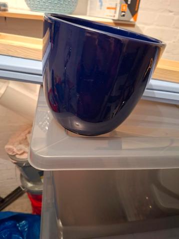 Blauwe plantenpot - 15cm beschikbaar voor biedingen
