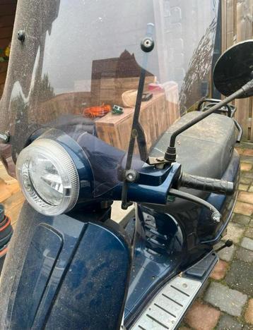 Scooter - Opknapper/Onderdelen beschikbaar voor biedingen