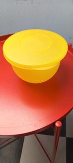 Tupperware wonder Bowl, Huis en Inrichting, Keuken | Tupperware, Ophalen of Verzenden, Zo goed als nieuw, Geel, Bus of Trommel