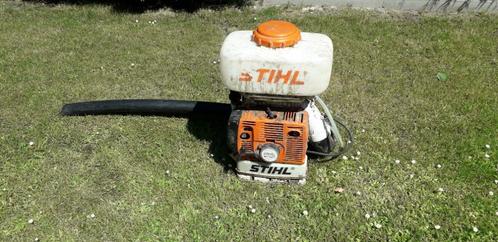 Stihl SR 420 Bladblazer met Vernevelaar (Werkt, video), Tuin en Terras, Bladblazers, Gebruikt, Ruggedragen, Benzine, Ophalen