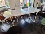 Gratis: Witte eettafel Ikea met ronde hoeken, Huis en Inrichting, Tafels | Eettafels, Ophalen, Gebruikt, 50 tot 100 cm, Vijf personen of meer