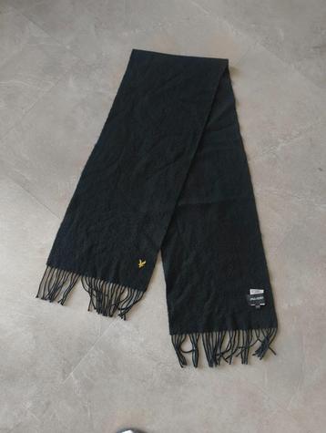 Lyle & Scott sjaal beschikbaar voor biedingen