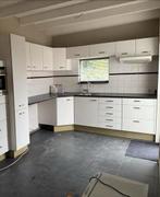 Complete Bribus keuken t.e.a.b. (zelf demonteren en ophalen), Huis en Inrichting, Ophalen, Gebruikt, Wit, Hoekkeuken