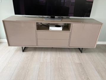 Goossens Vienna Dressoir /TV Kast - Perfecte staat. twv €829 beschikbaar voor biedingen