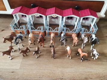 Schleich boxen, paarden en veulens. Ook los te koop beschikbaar voor biedingen