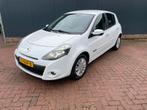 Renault Clio 1.2 TCE 5-DRS 2010 Wit Airco en weinig km, Auto's, Voorwielaandrijving, Zwart, 4 cilinders, Mistlampen