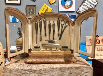 ZEER MOOIE ART DECO MANICUREN SET beschikbaar voor biedingen