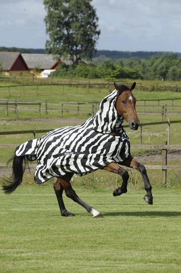 Nieuwe Bucas Buzz Off Full Neck Zebra vliegendeken met hals beschikbaar voor biedingen
