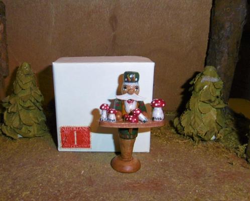 oud houten kerst rookmannetje pop paddenstoelen poppenhuis, Diversen, Kerst, Ophalen of Verzenden