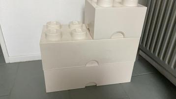 Lego bricks opberg dozen 1 x 4 en 2x 8 in een koop 15 euro beschikbaar voor biedingen
