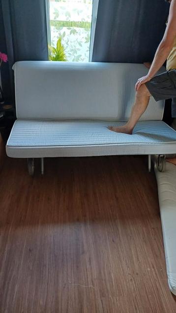 Gratis af te halen.Ikea ps slaapbank met matras en jeanshoes