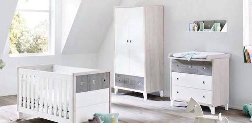 TWF Brooklyn babykamer. Ledikant (+matras), commode & kast, Kinderen en Baby's, Kinderkamer | Bedden, Zo goed als nieuw, Minder dan 140 cm