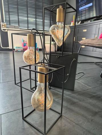 Hanglamp  beschikbaar voor biedingen