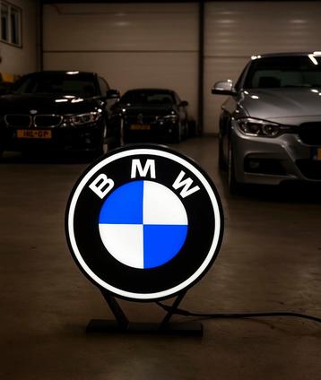 BMW Logo Lamp - Sfeervolle Verlichting beschikbaar voor biedingen
