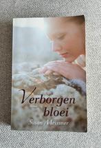Roman Verborgen bloei, Ophalen of Verzenden, Zo goed als nieuw, Nederland
