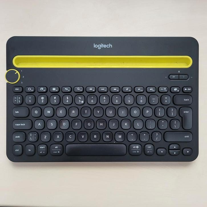 Logitech K480 Draadloos Toetsenbord voor Meerdere Apparaten, Computers en Software, Toetsenborden, Zo goed als nieuw, Qwerty, Draadloos