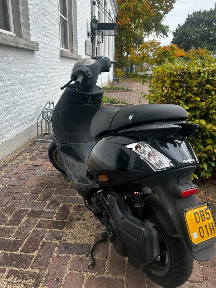 Piaggio zip 50cc 4takt, Fietsen en Brommers, Scooters | Piaggio, Gebruikt, Zip, Maximaal 45 km/u, Benzine, Ophalen