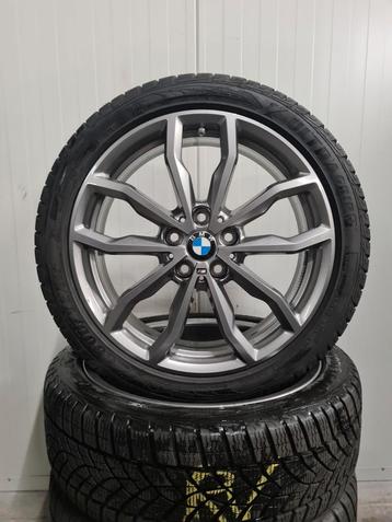 18' BMW 1 2 Serie Styling 711M met winterbanden 7mm+ beschikbaar voor biedingen
