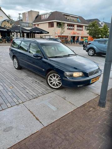 Volvo V70 2.4 T 200PK 2000 Blauw apk tot 20-12-2025. KOOPJE  beschikbaar voor biedingen