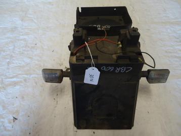 CBR600F 1995 - 1998 Honda Batterijbak D1-11145 beschikbaar voor biedingen