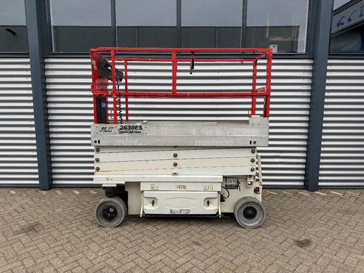 JLG 2630ES Hoogwerker Schaarhoogwerker (bj 2014), Zakelijke goederen, Machines en Bouw | Liften, Steigers en Ladders