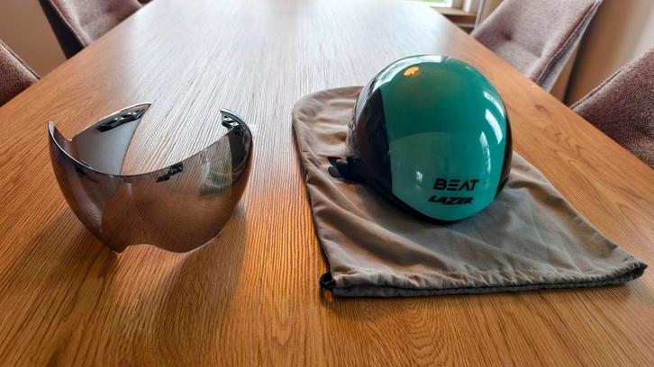 Lazer Aero Helm van BEAT - Inclusief zak, Fietsen en Brommers, Fietsaccessoires | Fietshelmen, Zo goed als nieuw, Heer of Dame