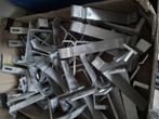Aluminium dakhaaken en rvs stokschroeven, Doe-het-zelf en Verbouw, Dakpannen en Dakbedekking, Ophalen, Zwart, Zo goed als nieuw