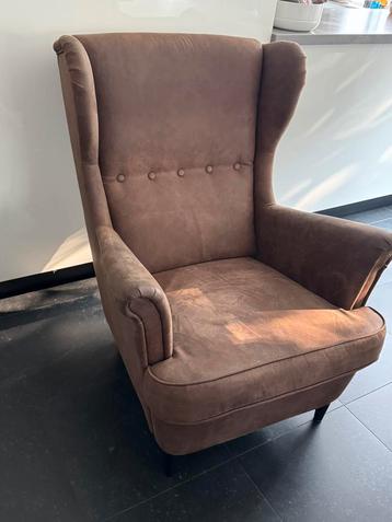 Ikea STRANDMON oorfauteuil in bruin leer beschikbaar voor biedingen
