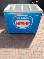Nestle ijsvriezer met rekjes & verrijdbaar, Ophalen