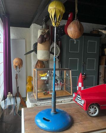 Zeldzame Antieke Zweedse Boksbal - Berg antiek beschikbaar voor biedingen