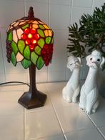 Vintage lampje tafellamp Tiffany stijl druiventros design, Ophalen