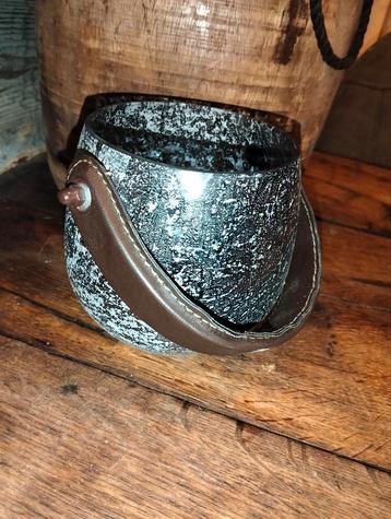 Brocante leuk windlichtje met leren riempje beschikbaar voor biedingen