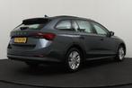 Skoda Octavia Combi 111 PK TSI Business+ Pano-dak Climate El, Auto's, Stof, Gebruikt, Origineel Nederlands, 3 cilinders