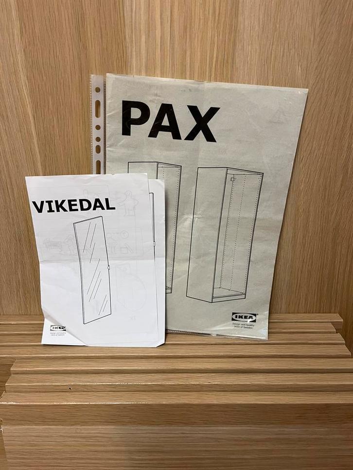 Enkele IKEA PAX kledingkast (lichtbruin) met spiegeldeur, Huis en Inrichting, Kasten | Kledingkasten, Ophalen