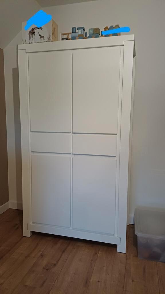 Mooie kinderkast malibu babypark, Kinderen en Baby's, Kinderkamer | Commodes en Kasten, Zo goed als nieuw, 105 cm of meer, 100 cm of meer