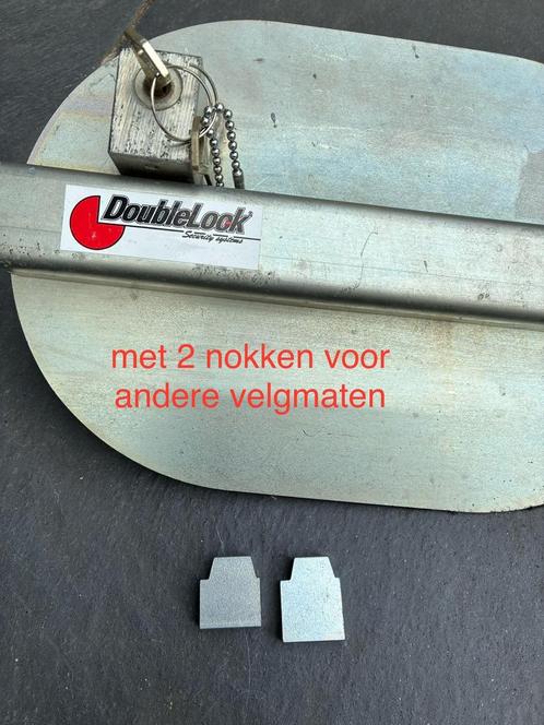 Double Lock wielklem. Instelbaar voor verschillende velgen., Caravans en Kamperen, Caravan accessoires, Ophalen of Verzenden