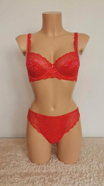 Nieuw marie jo setje bh 75c slip 38s  beschikbaar voor biedingen