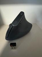 Logitech MX Vertical, Rechtshandig, Ergonomisch, Ophalen of Verzenden, Zo goed als nieuw
